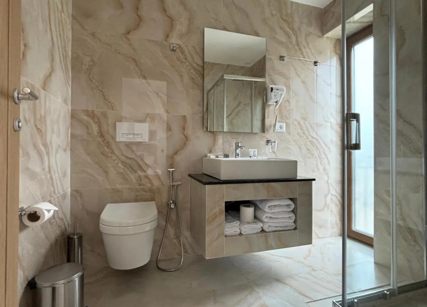 Hotel Gle-Alb Agrotourism Tepelene