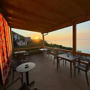 Maison d'hôtes Bujtina E Qilimave