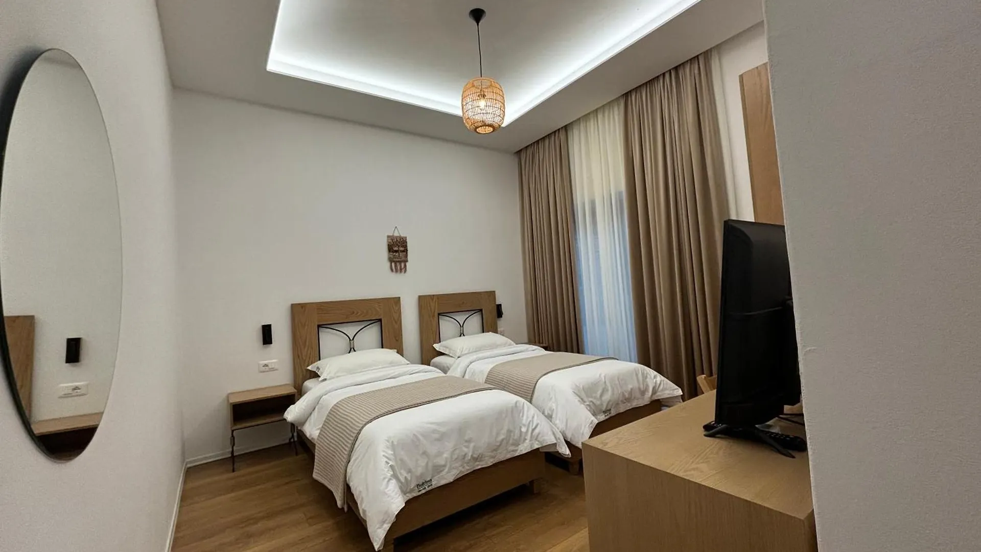Gle-Alb Agrotourism Hotel Tepelene Albanië