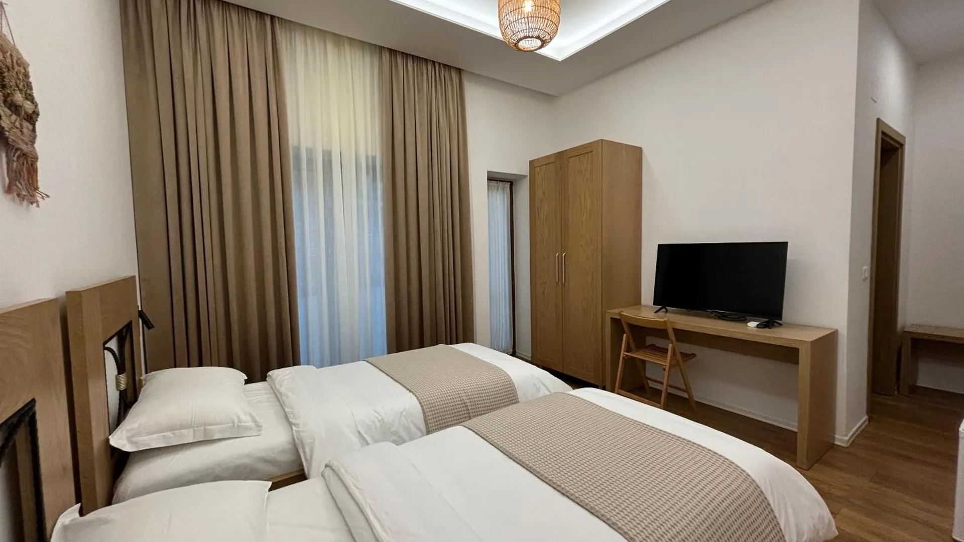 Gle-Alb Agrotourism Hotel Tepelene 4*,  Albanië