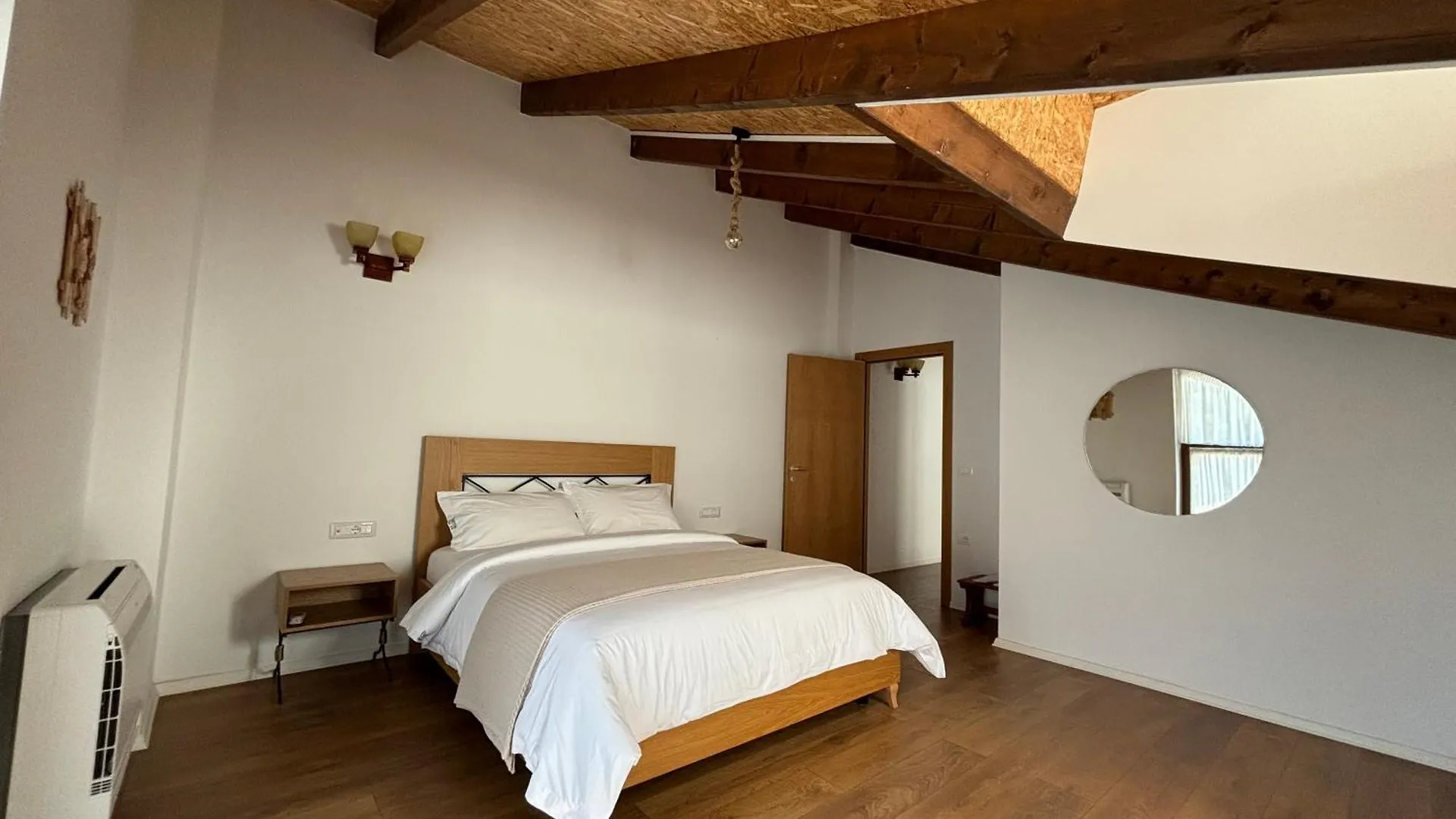 Gle-Alb Agrotourism Hotel Tepelene 4*,